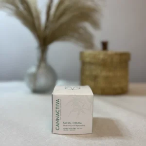 Crema facial con CBD hidratante